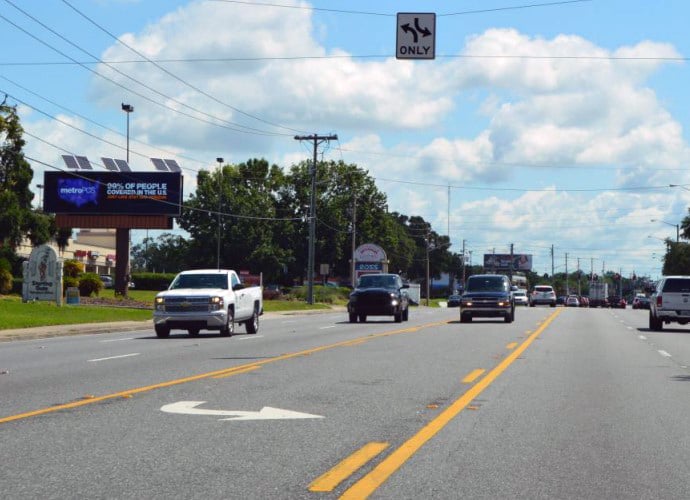 SR 200 N/S 200' W/O 27TH AVE Media