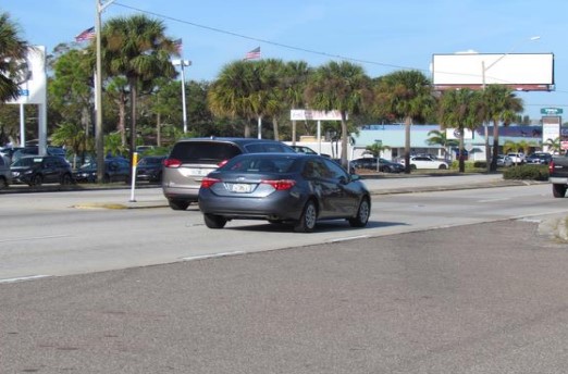 Location photo for Tyrone Blvd N near Tyrone Blvd N + 75th St N, Jungle Terrace (St. Petersburg)