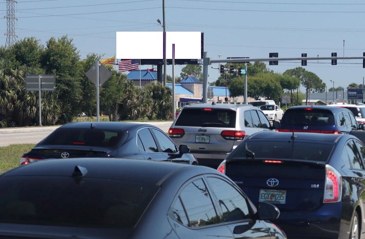 66Th St .30 mi S/O Us 19 E/S F/N Media