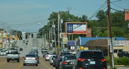 Lee Hwy 250 ft N/O Airport Rd ES Media