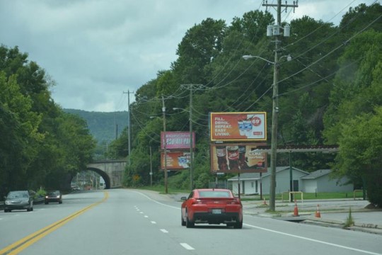 Cummings Hwy 0.2 mi E/O Lookout Crk NS Media