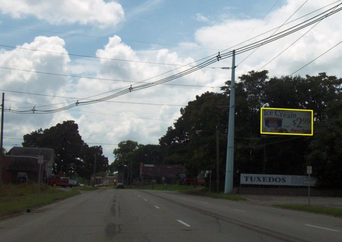 Location photo for Camanche Ave near Camanche Ave and 17th Pl (Clinton)