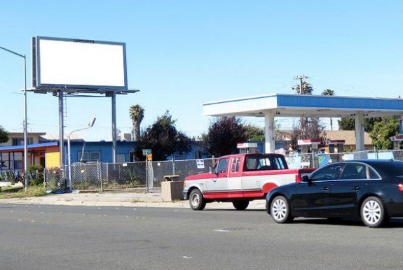 Location photo for Cutting Blvd near Cutting Blvd & Marina Way, Coronado (Richmond)