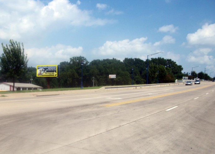 Location photo for LINCOLNWAY E/O HARRISON CLINTON, IA F/W