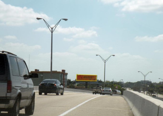 Location photo for College Pointe Ct near Mcgregor Village (Fort Myers)