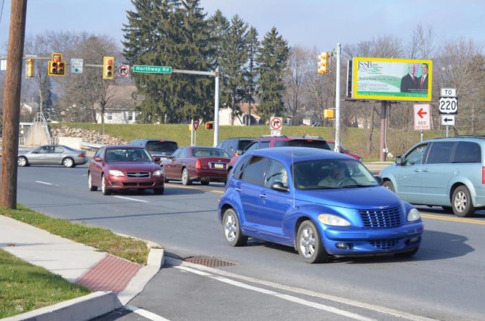 E 3RD ST & NORTHWAY RD W/B DIGITAL Media