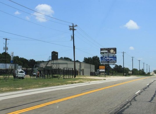 11583 US 281/ 5.5 mi S/O SH 71-Bottom Face Media