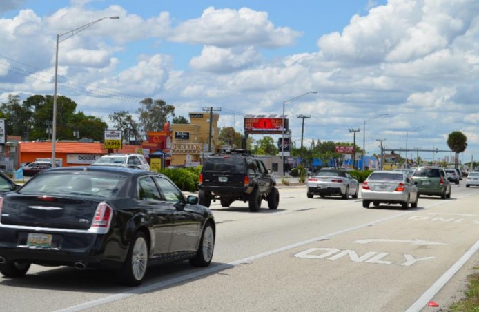 Location photo for S Cleveland Ave near S Cleveland Ave & Oak Dr (Fort Myers)