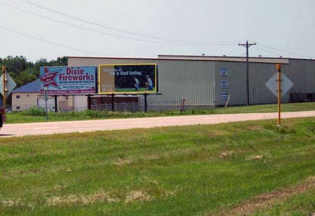 HWY 212 1300' W/JCT HWY 5/25 SS F/E Road Side Media