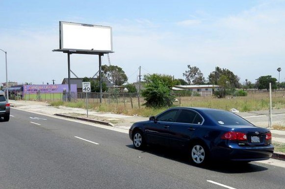 Location photo for E Holt Blvd near Holt @ Bon View (Ontario)