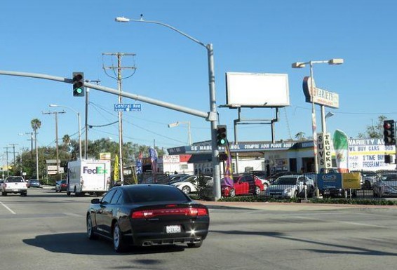 Location photo for Mission Blvd near Central @ Mission (Montclair)