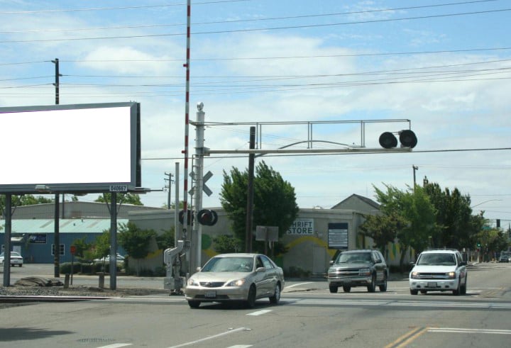 L Street 150.00 ft W/O 9Th Street S/S F/NE Media