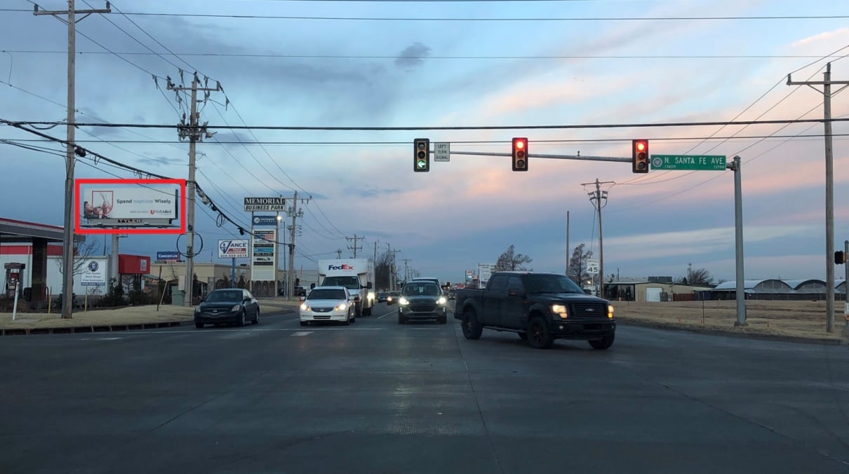 W Memorial Rd S/S, 250 ft W/O N Santa Fe Ave, E/F Media