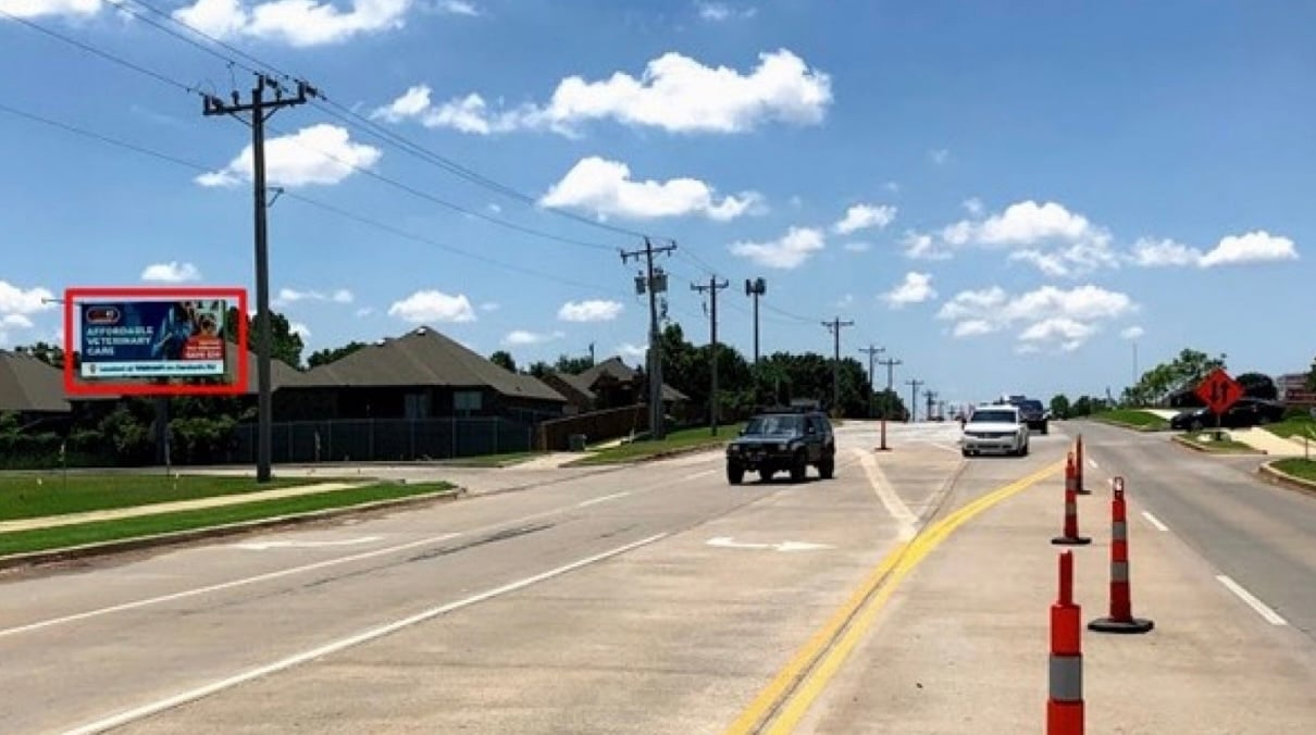 N. Western Ave E/S, 300 ft S/O NW 192nd St, N/F Media