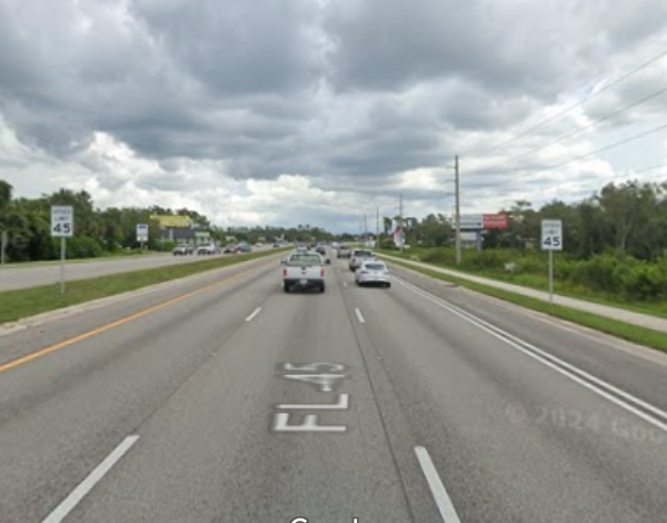 824 Tamiami Trail (US 41) approximately 250 feet north of Toledo Blade Boulevard Media