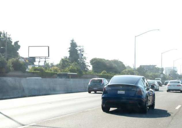 Location photo for W Bayshore Rd (East Palo Alto)