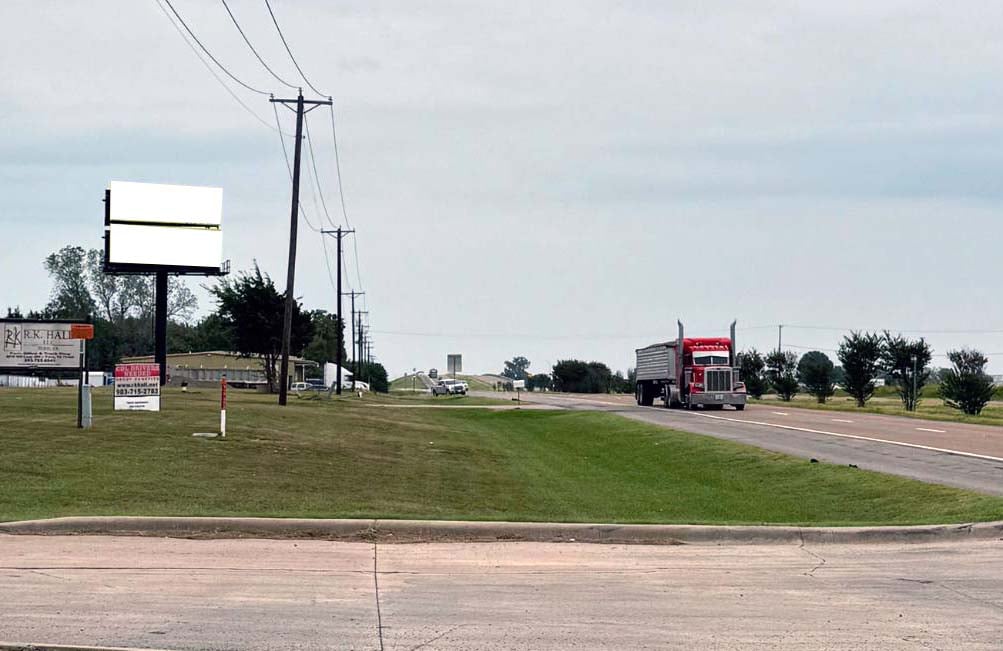 Loop 286 West at RK HALL Media