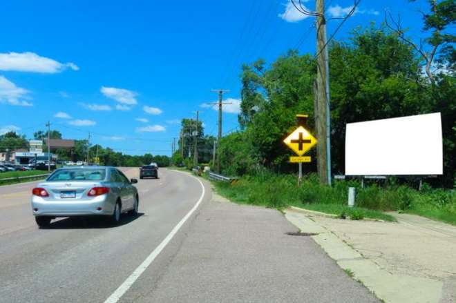 Location photo for Lake St near Springlake Plaza (Roselle)