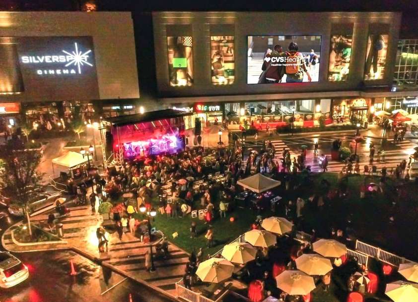 Location photo for Park Ave near Central Park, Pinecrest (Chagrin Falls)