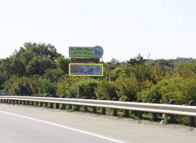 I-35W-MP25.2-.8MI S/O HWY-67 W/S BOT Media