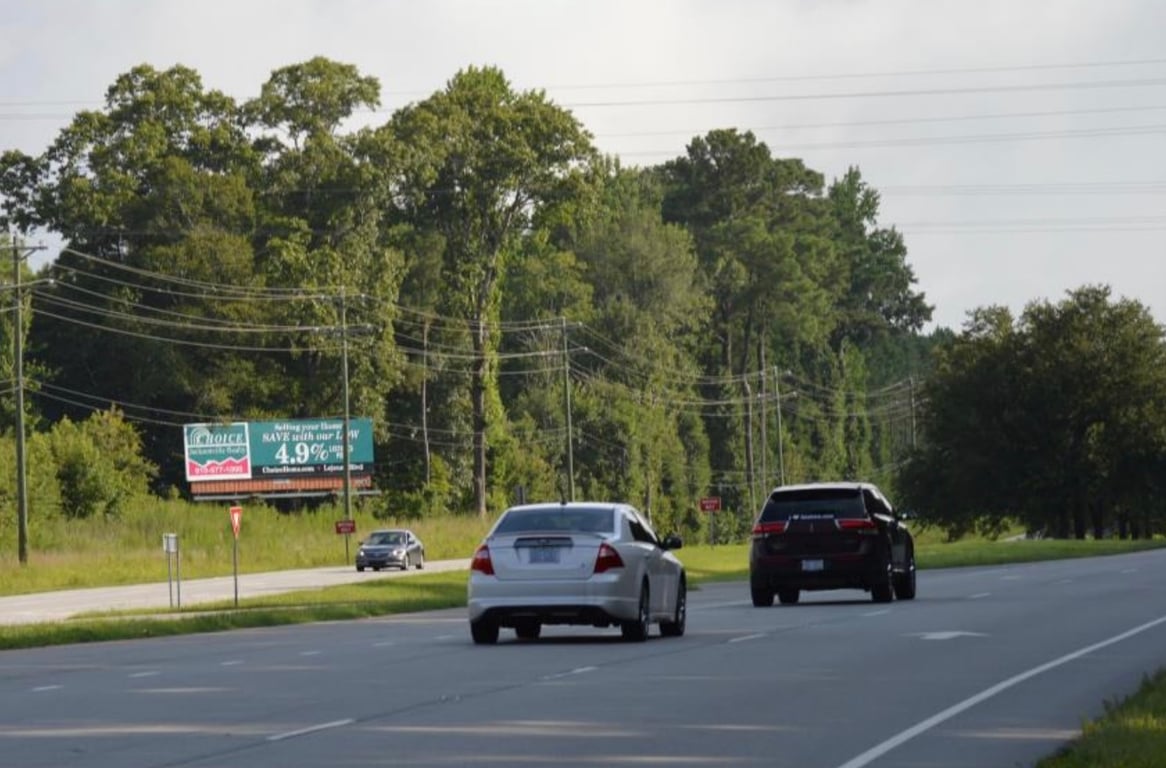 US-17 3.2 MI S/O JCT US 258 N Media