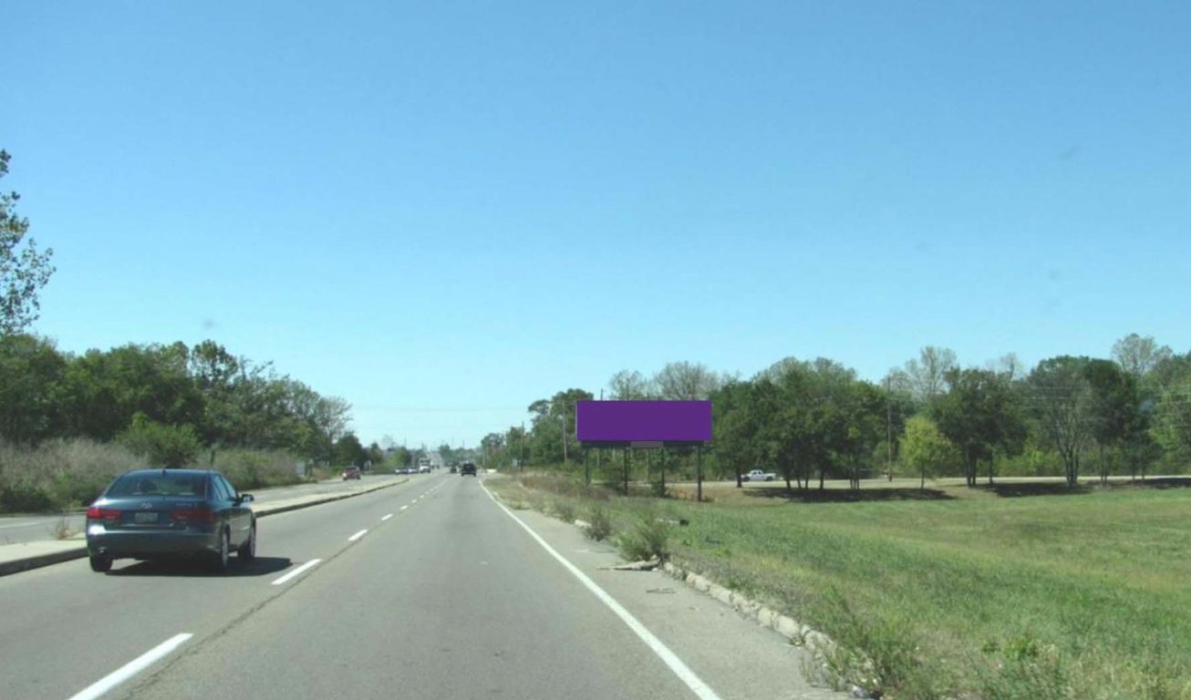 n/s Needmore Rd, .2 m w/o Rt 202 F/E Media