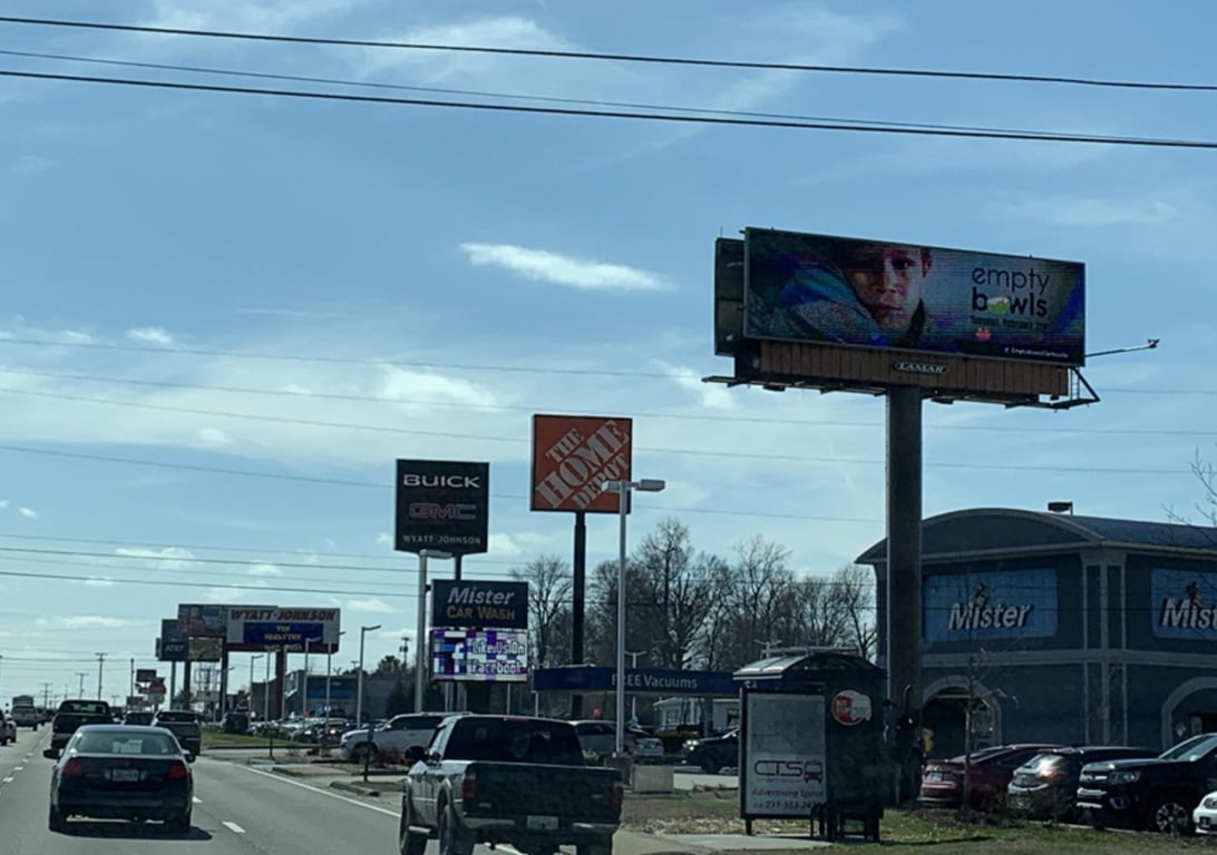 W/S 2640 WILMA RUDOLPH BLVD. IB Media