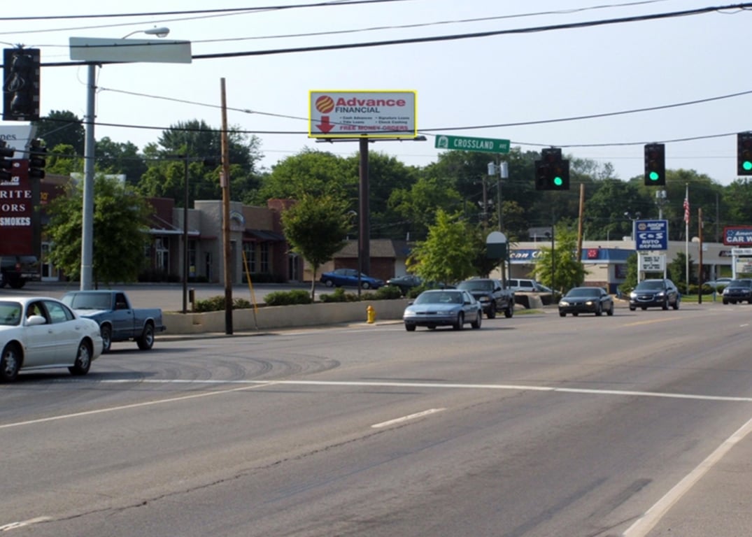 ES 611 RIVERSIDE 50'NO THOMAS OB Media