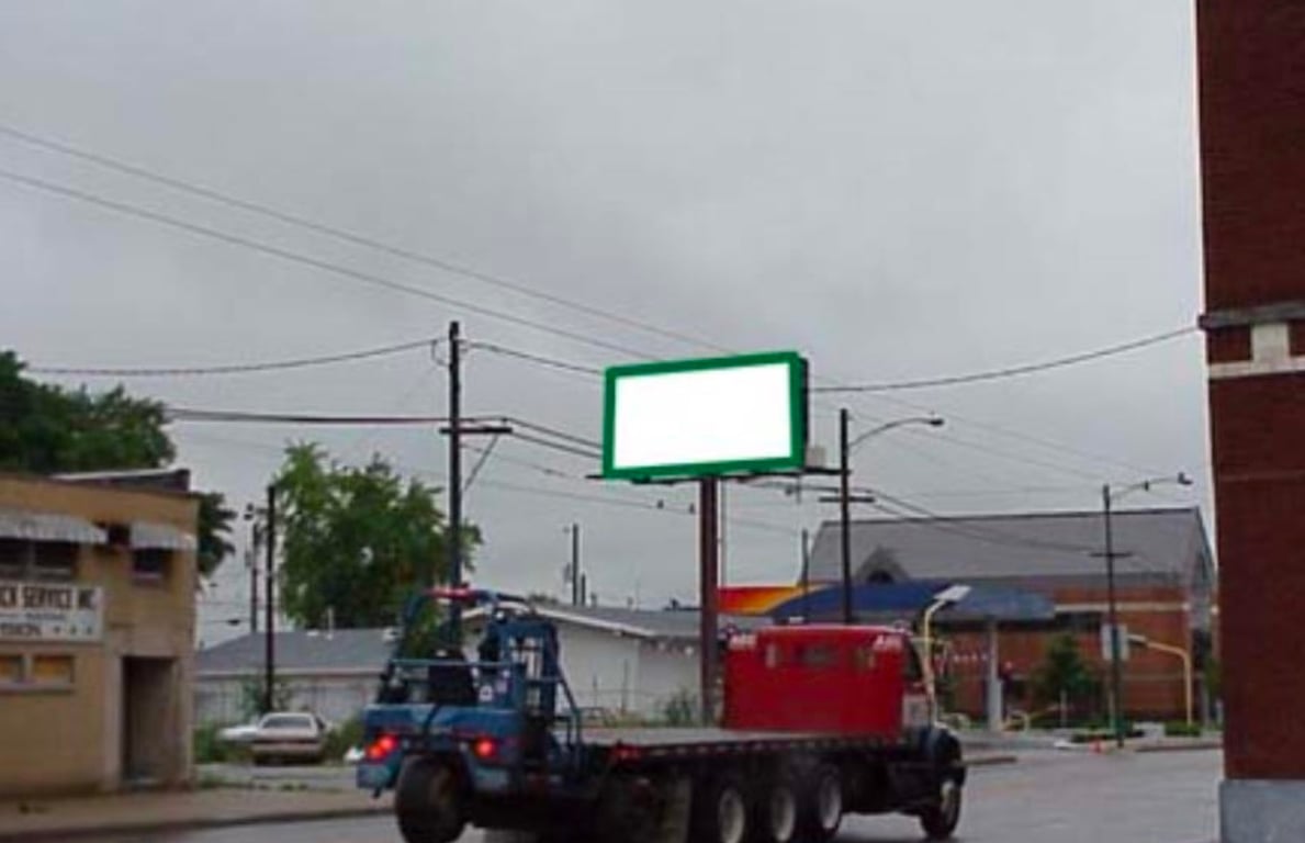 Location photo for W Third St near Wright Brothers National Museum, Wolf Creek (Dayton)