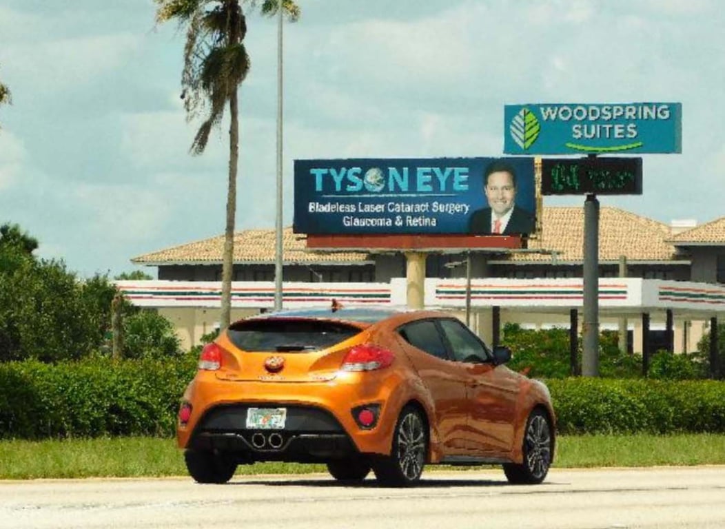 Location photo for Colonial Blvd near Colonial Blvd @ WNKLR Ave (Fort Myers)