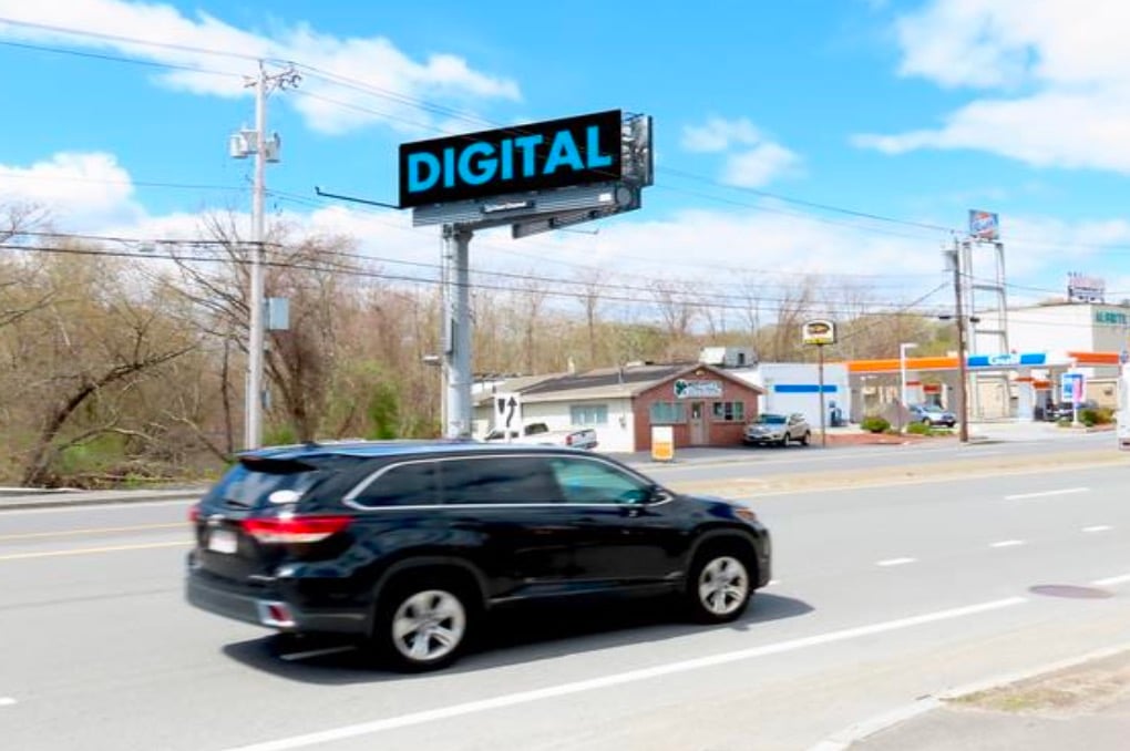 Location photo for Winthrop Ave near North Andover Mall - Market Basket (Lawrence)