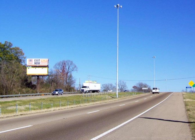 Location photo for N Frontage Rd near Memorial Arch (Vicksburg)
