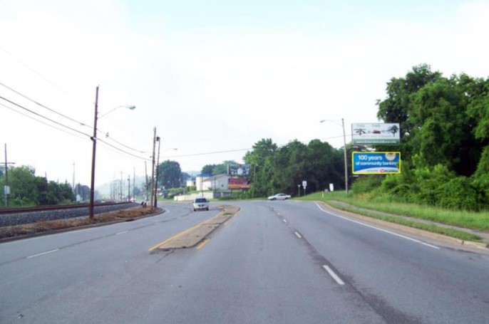 4422 WINCHESTER AVE (US23) F/N LO RR Media