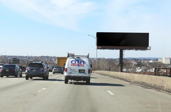 Location photo for S River St near Hudson St at Vreeland Ave (Hackensack)