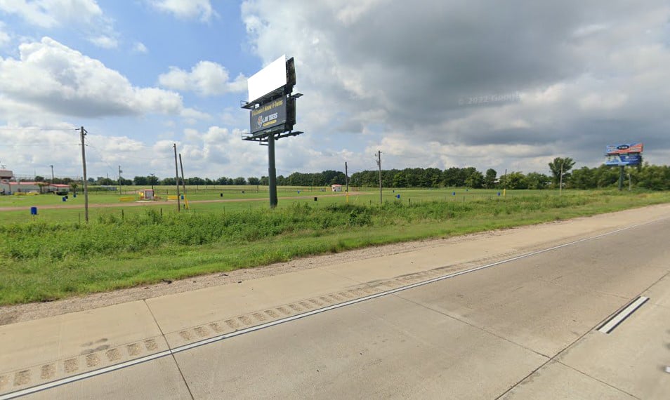 I-30 EAST 2.8 mi E/O SR 108 ES - Top Panel Media