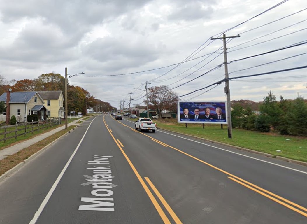 Location photo for Montauk Hwy near Montauk Hwy/Orchard Rd (East Patchogue)