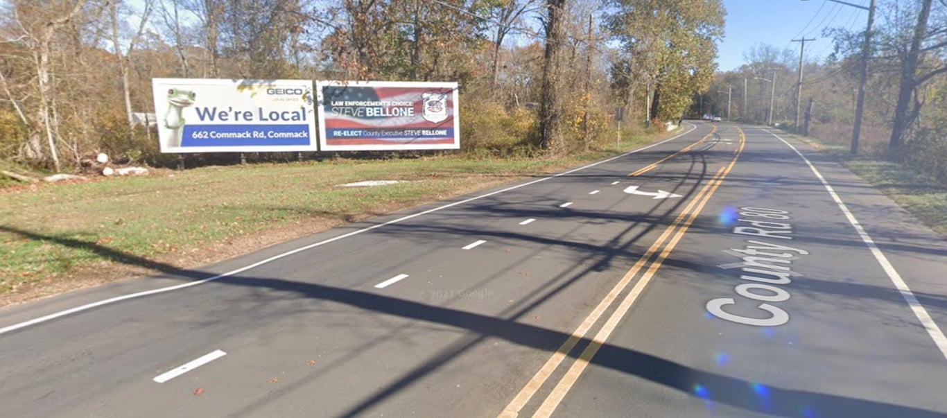 Location photo for Yaphank Ave near Montauk Hwy/Yaphank Ave (Brookhaven)