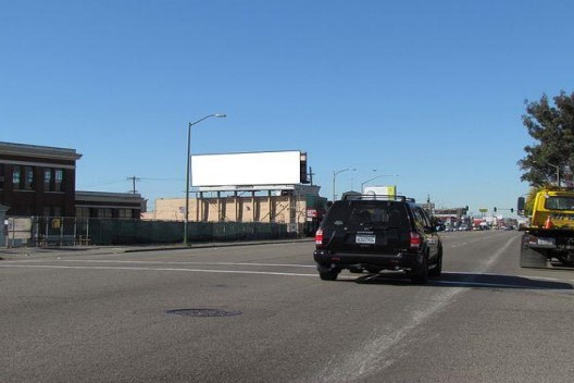 Location photo for International Blvd near 54th Avenue, Melrose (Oakland)