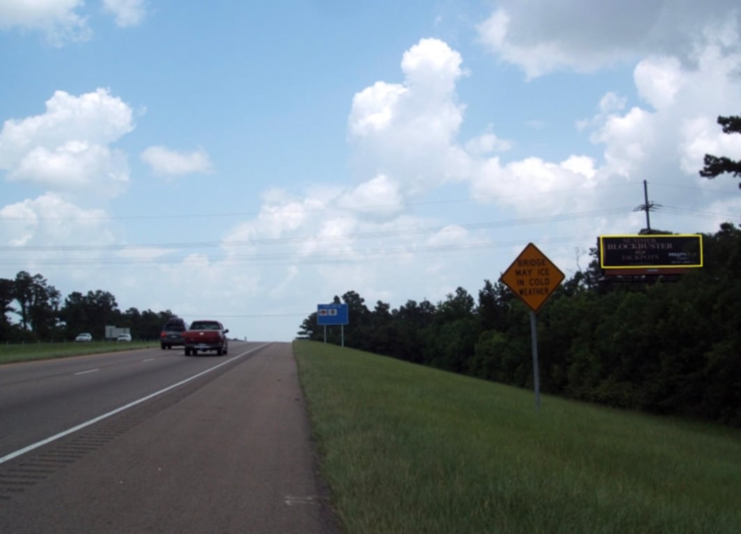 S/S I-12 1.2 MILES W/O HWY 11 (2) F/W Media