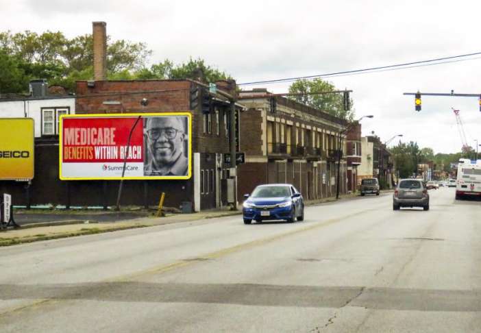 Superior Av SS 55ft E/O East 128 St F/E - 2 Media