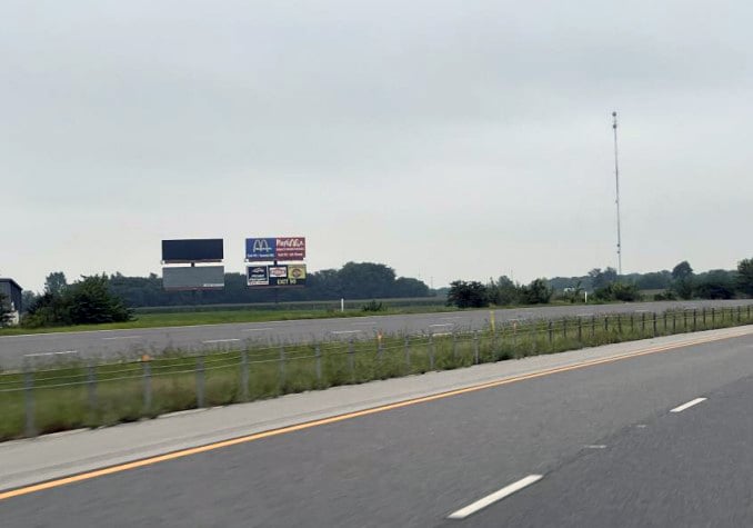 I-55 MM 88 2 Mi S/O Toronto Rd. S/F Top Left Sign Media