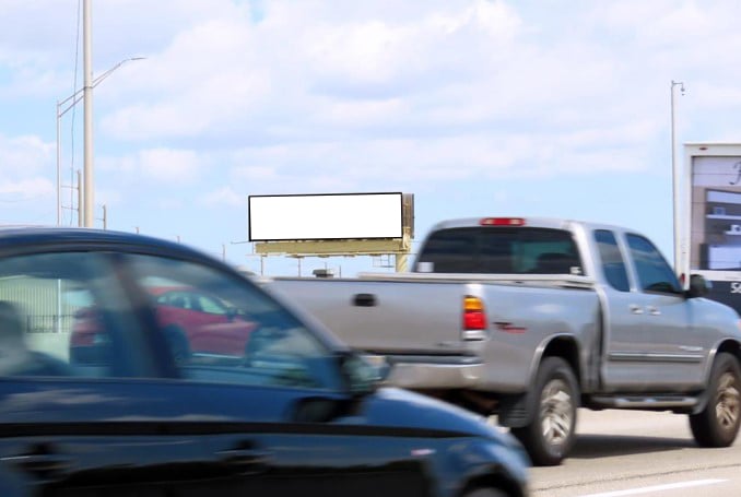 W/L I-95 1500 ft Oakland Park Blvd. F/S Media