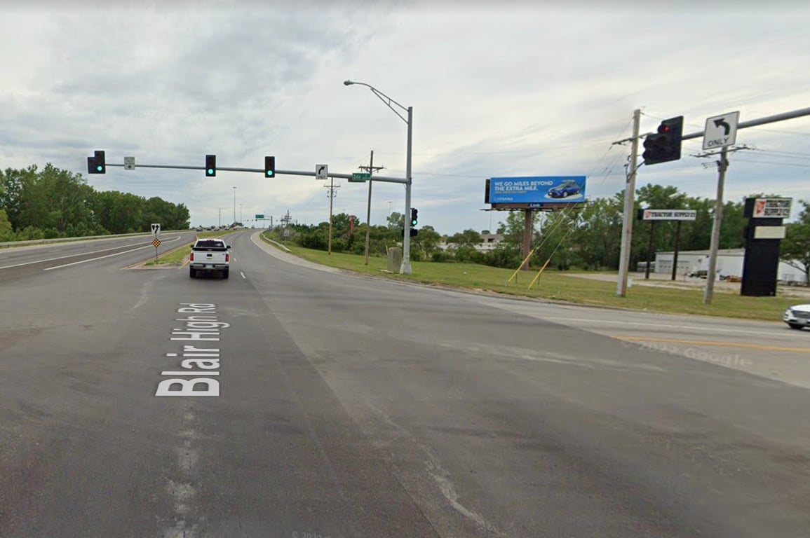 96TH & MILITARY (BLAIR HIGH RD) E/F Media