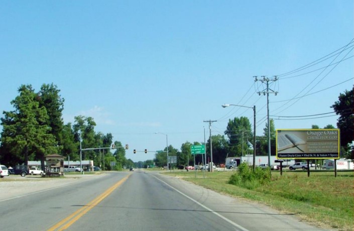 Hwy 11, ES 550' S/O Hwy 20 S/F (SKIATOOK) Media