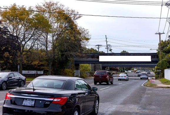 West Babylon/Great East Neck Rd @ Railroad Ave F/N Media