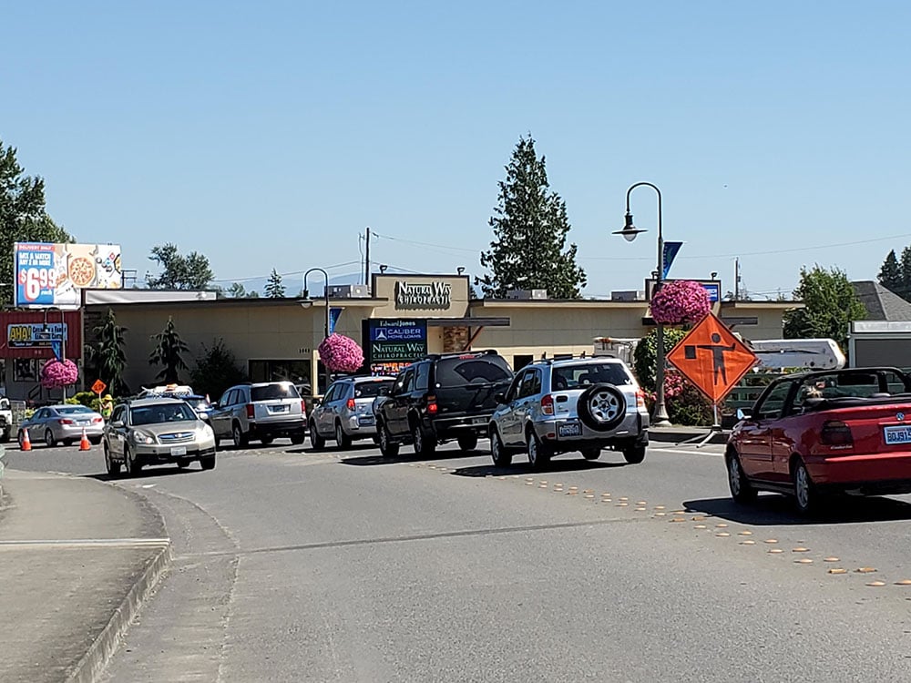 S/L E MAIN 30 FT W/O HOVANDER RD W F/W Media