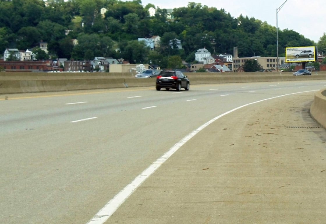 WV2 @ 18TH ST W/L S/F Media