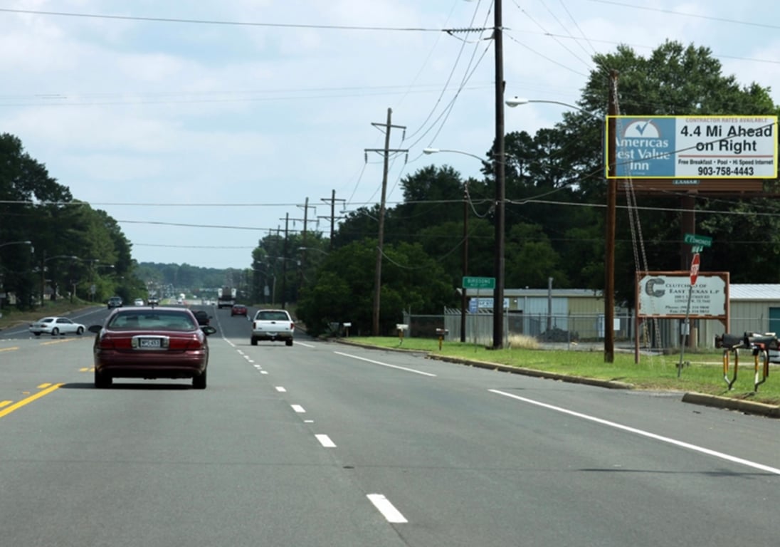 EASTMAN RD, ES 1MI NO I20 Media