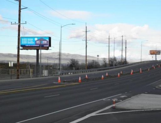 Location photo for Market St near WinCo (2425 Longfibre Rd) (Union Gap)