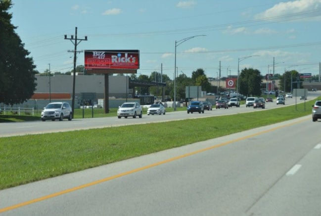 W/S Glenstone, 750' S/O Primrose F/S Media